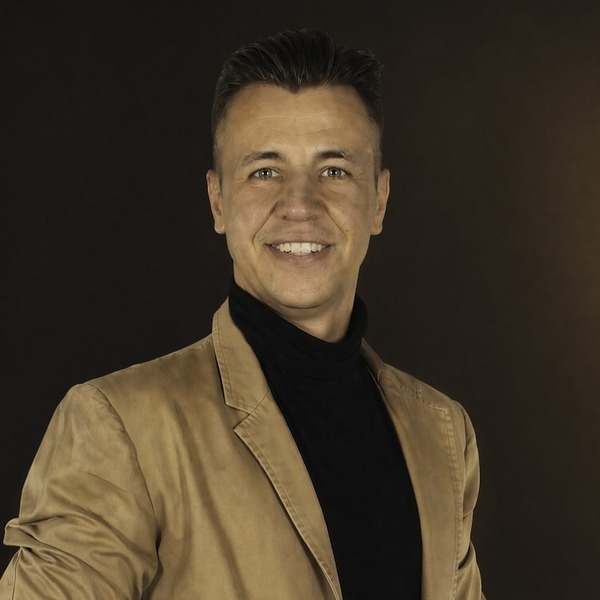 Piotr Muszyński, AI Architect